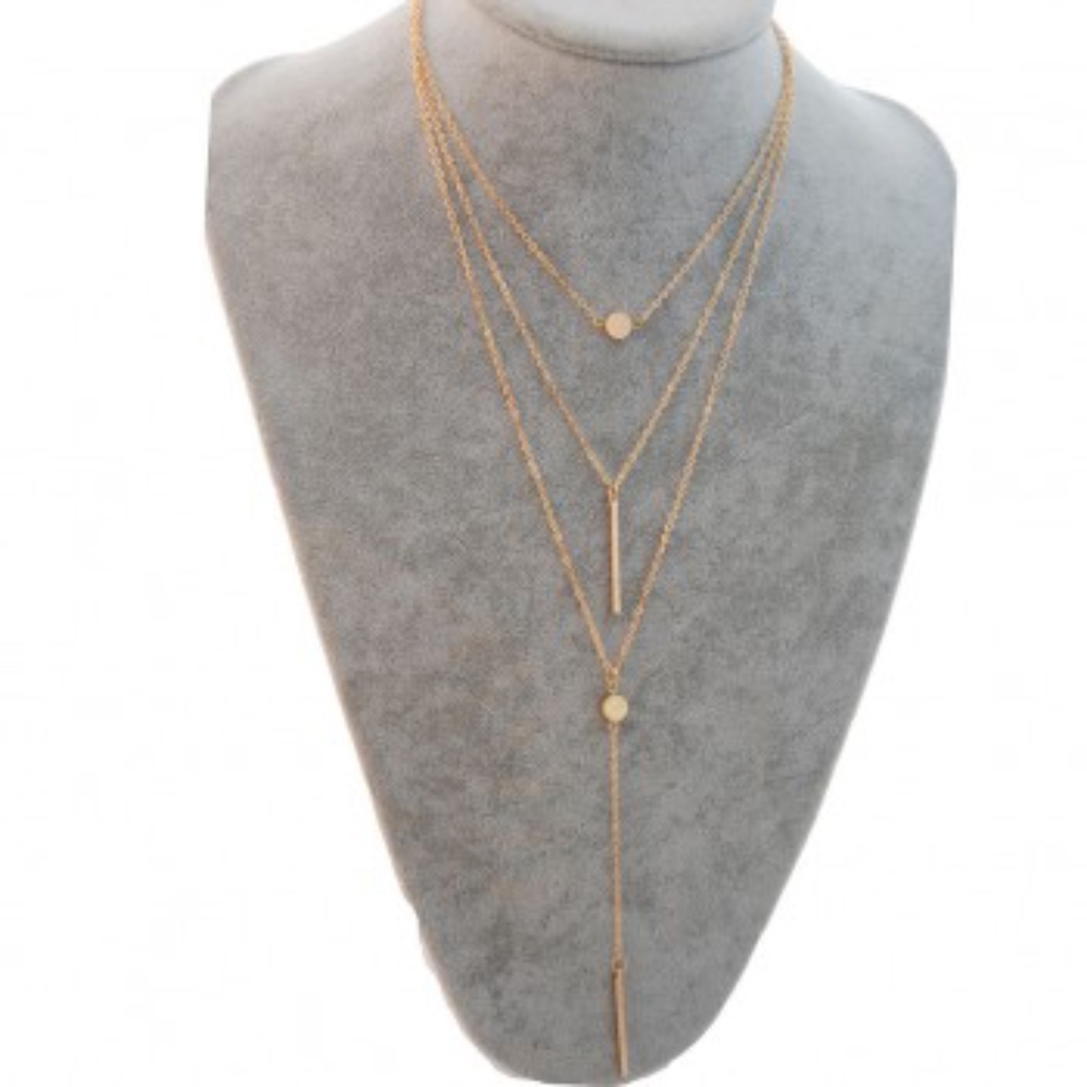 Gorgeous gold three teared necklace